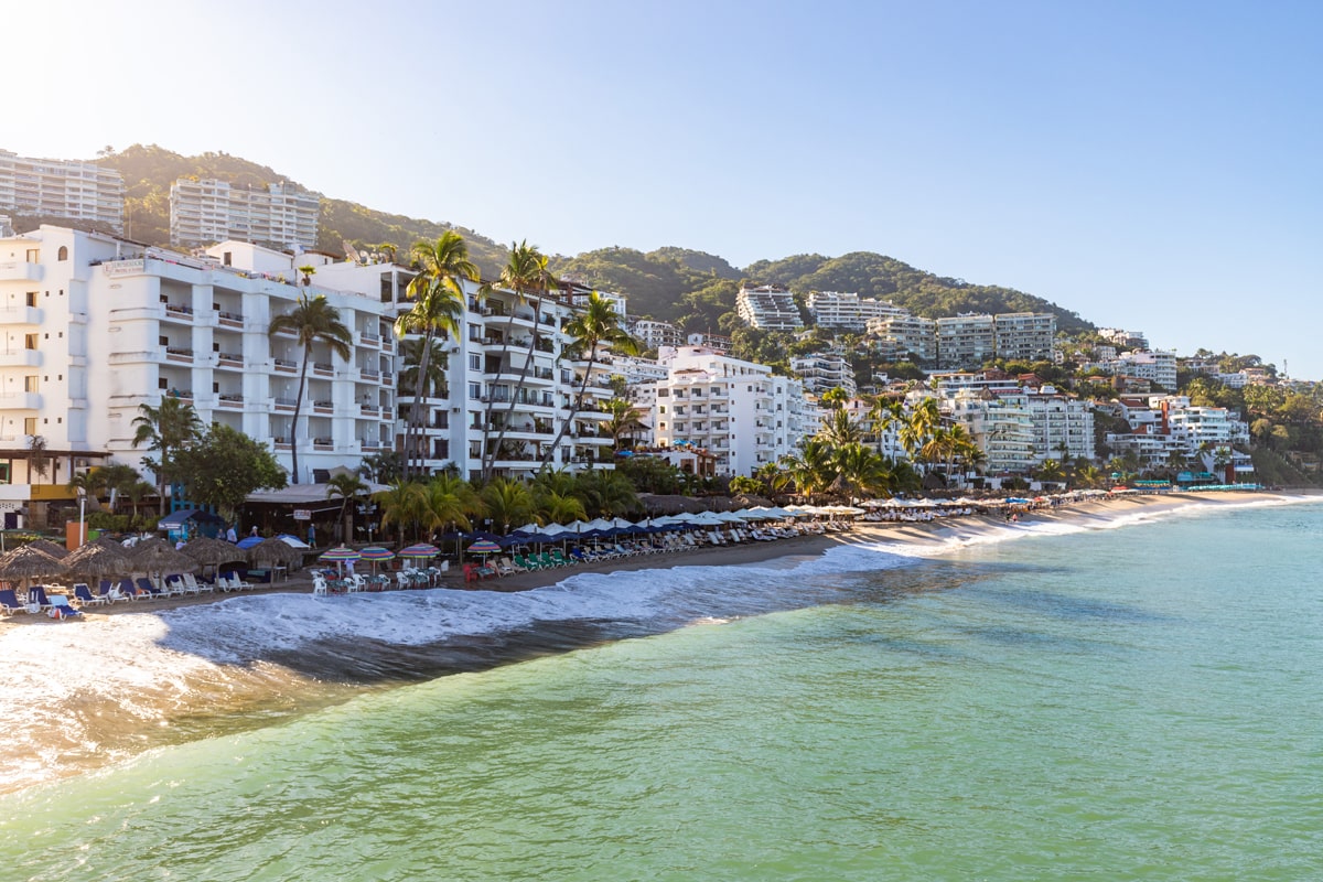 The ultimate guide to traveling when you have no money